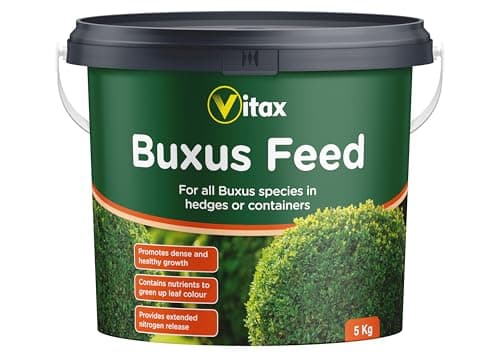Vitax Buxus Feed, Suitable For Hedges & Containers, Extended Nitrogen Release, Promotes Healthy Growth: 5Kg Tub