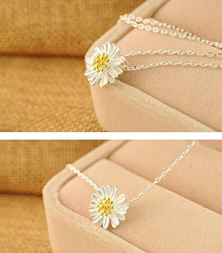 Daisy Flower Pendant Necklace