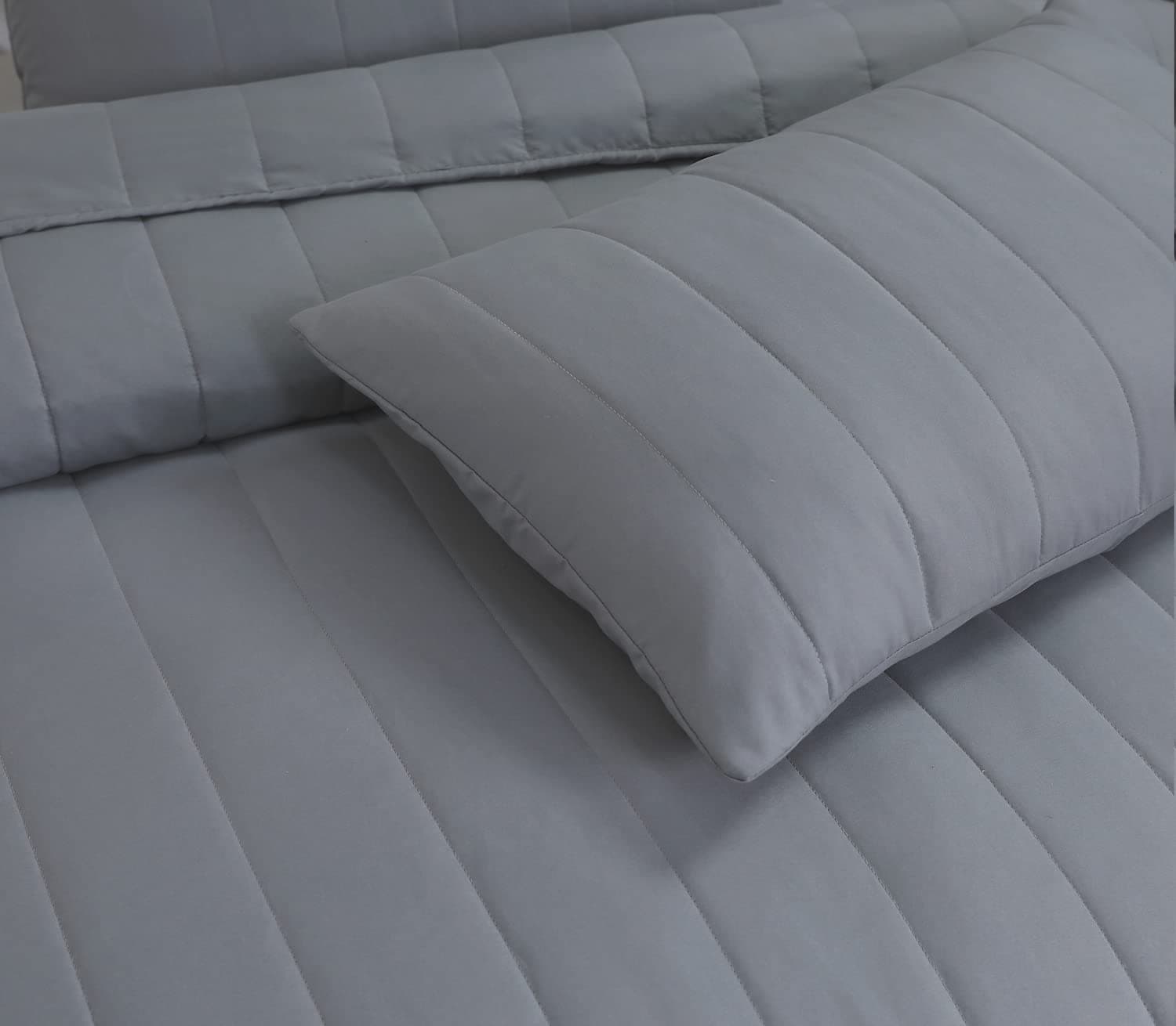 Quilted Bedspreads King Size Tram Lines Pattern - 3Pcs Grey Quilted Throw Set 240x260cm Soft Microfiber Lightweight Coverlet with 2 Pillowcases 50x75cm for All-Season (Grey, King)