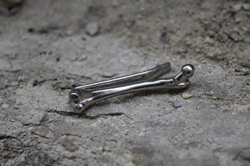 Tie clip Bones in Silver. Rock!