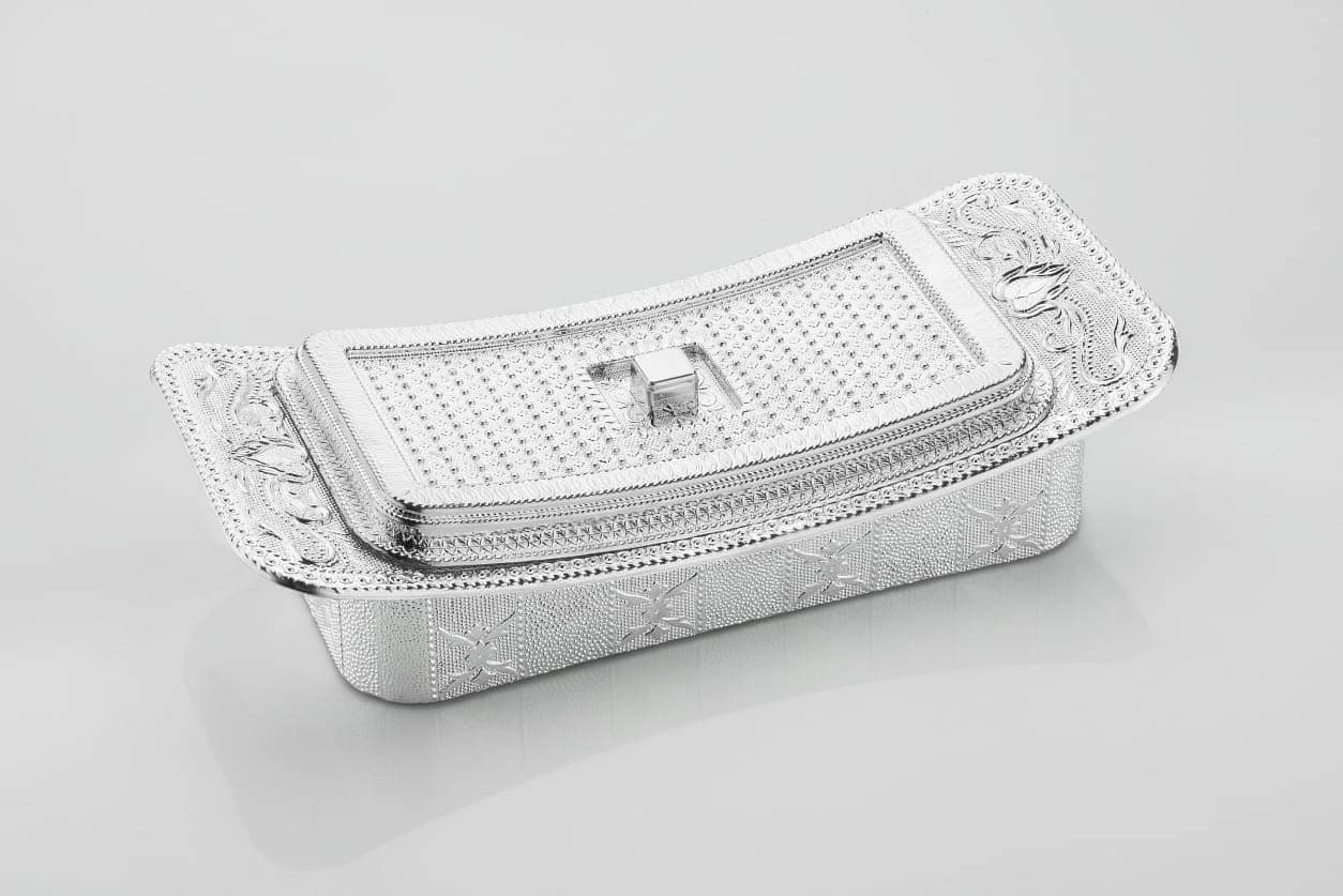 AnirdeshDry Fruit, Candy, Chocolate or Mukhwas Plastic Dani or Serving Box with Silver Foiled Impression (Titanic)