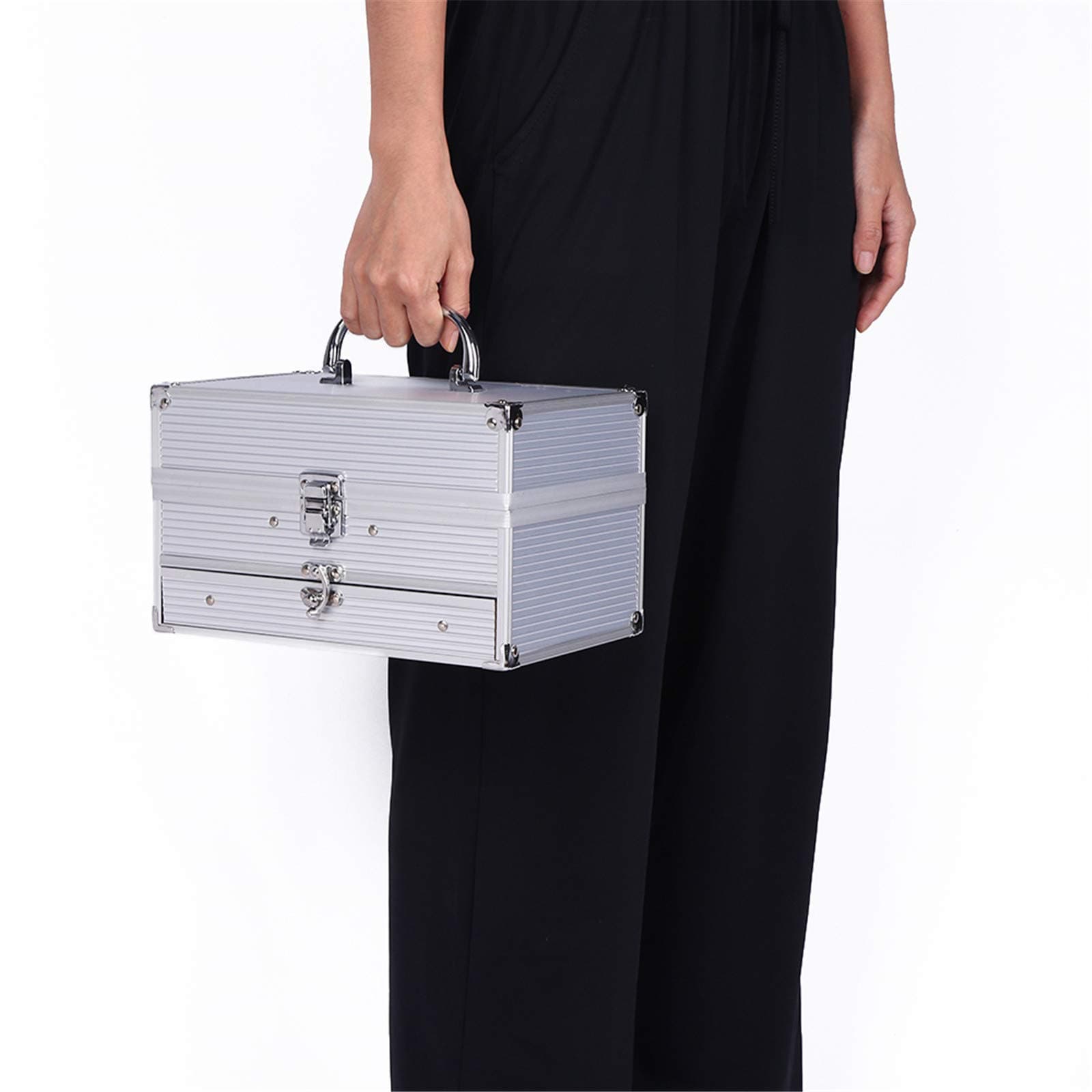 132 Colors All-in-One Makeup Gift Kit - Includes 94 Eyeshadows, 12 Lip Gloss, 12 Concealers, 5 Eyeliners