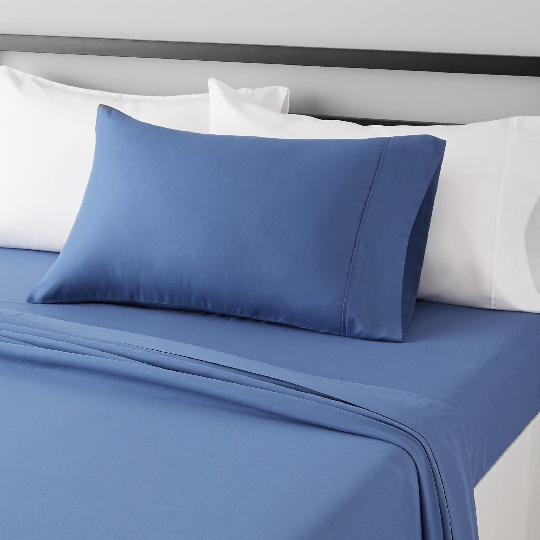 Lightweight Super Soft Easy Care Microfiber 3-Piece Bed Sheet Set with 35.56 CM Deep Pockets, Twin, Dutch Blue, Solid