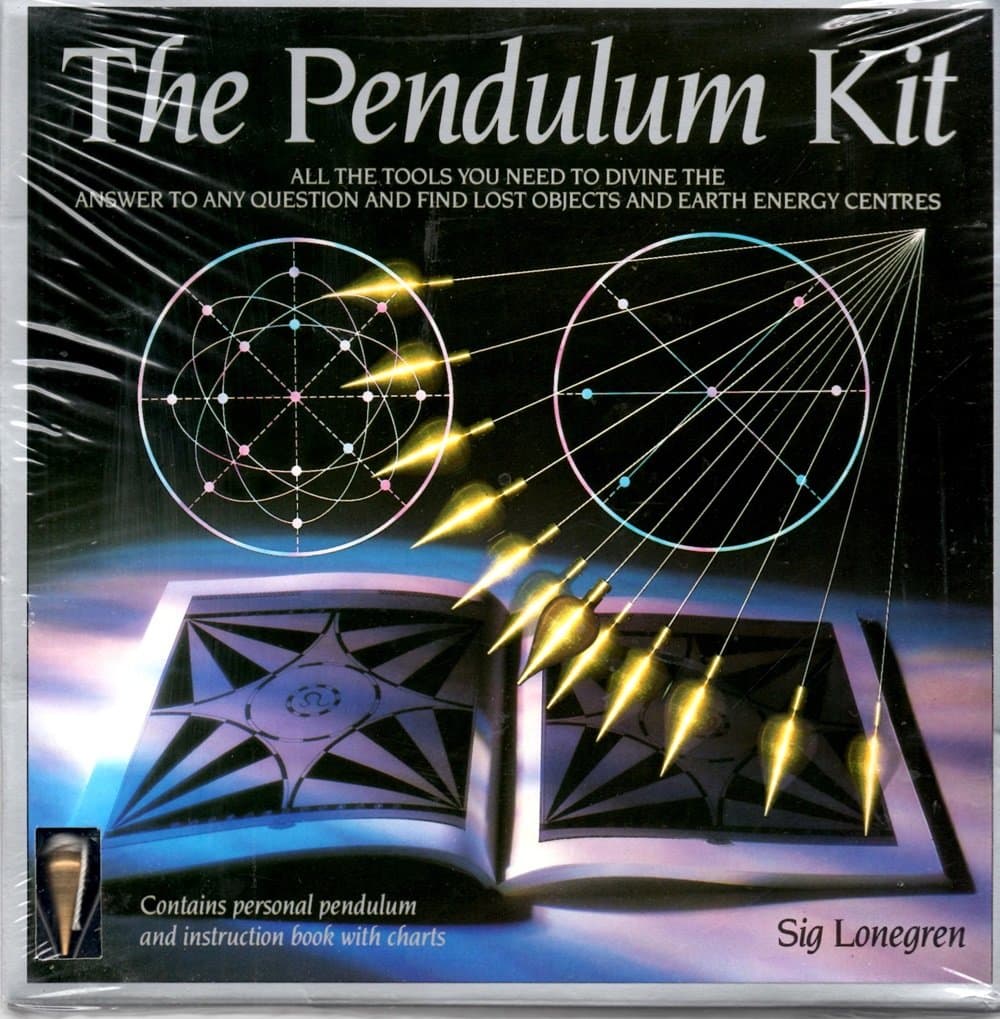 The Pendulum Kit: Pendulum and Instruction Book with Charts Paperback – 31 Dec. 1999