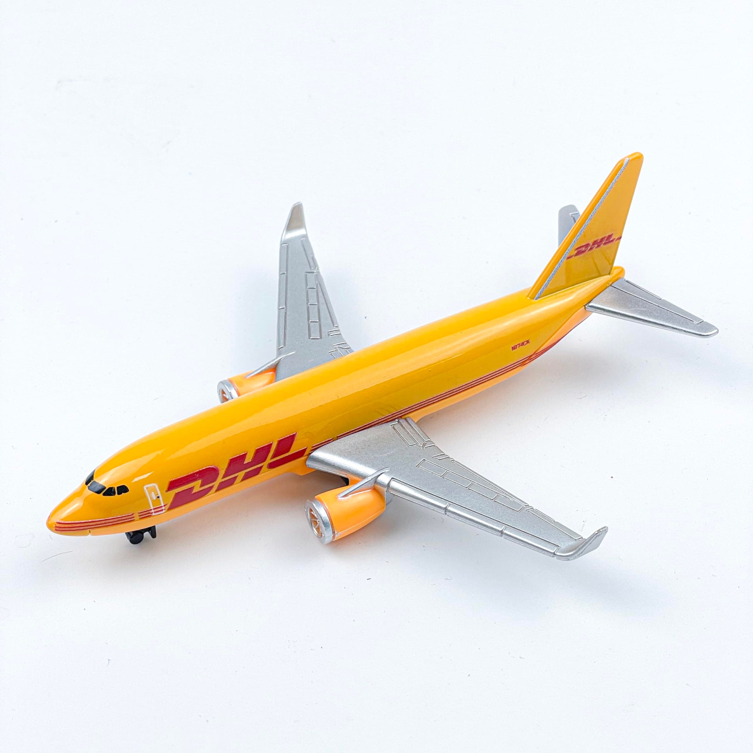 DHL Airplane Model, Single Plane Die-cast Model Planes Aircraft Suitable for Collection & Christmas, Birthday Gifts