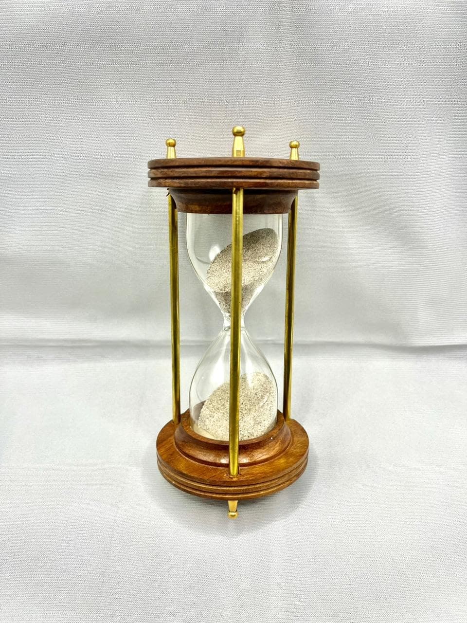 Wooden Brass Sand Timer Clock for Home Decor Ideal for Exercise, Tea Making, Study Table Decor (Brown)