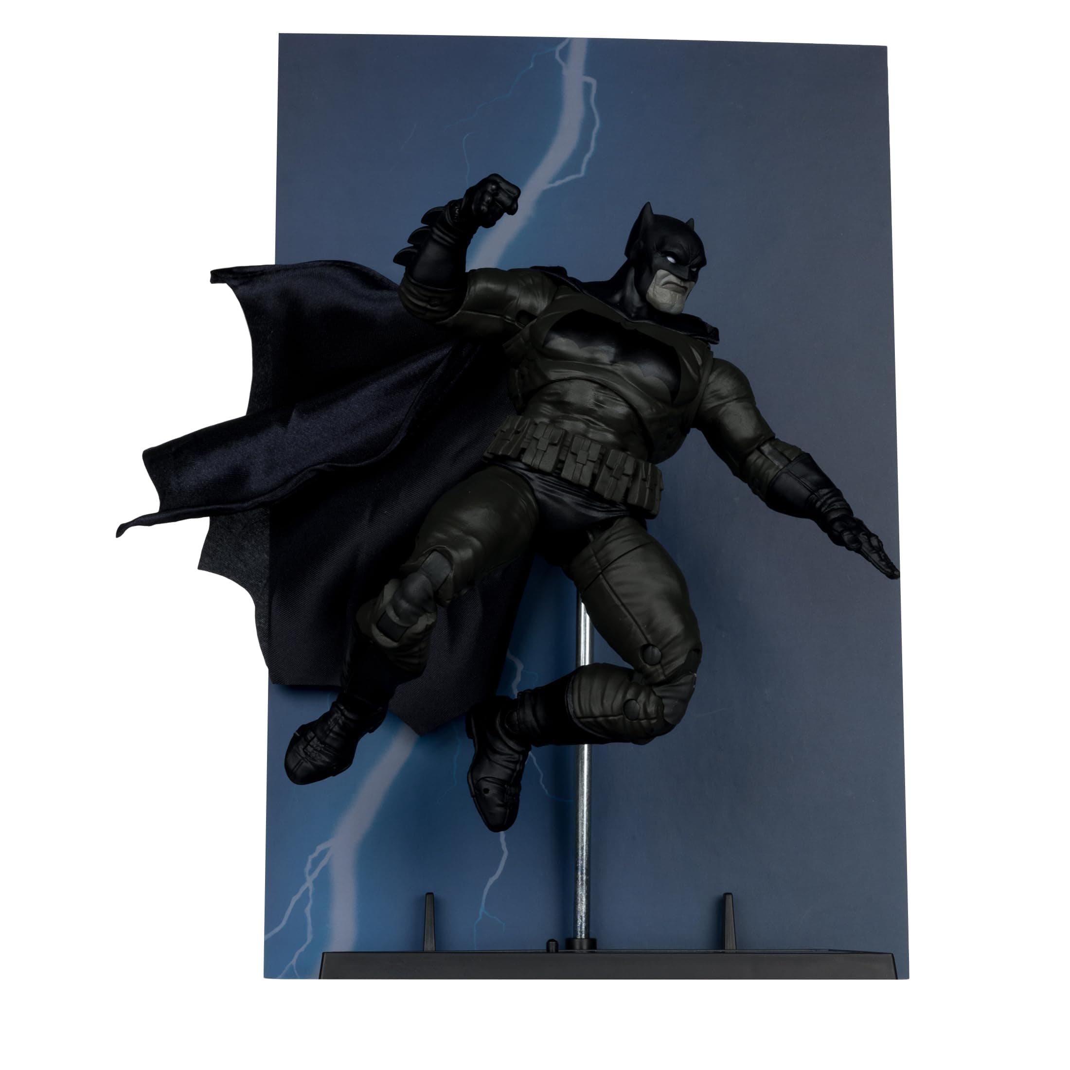 McFarlane DC Multiverse Batman (The Dark Knight Returns) Gold Label 7in Action Figure Cover Recreations