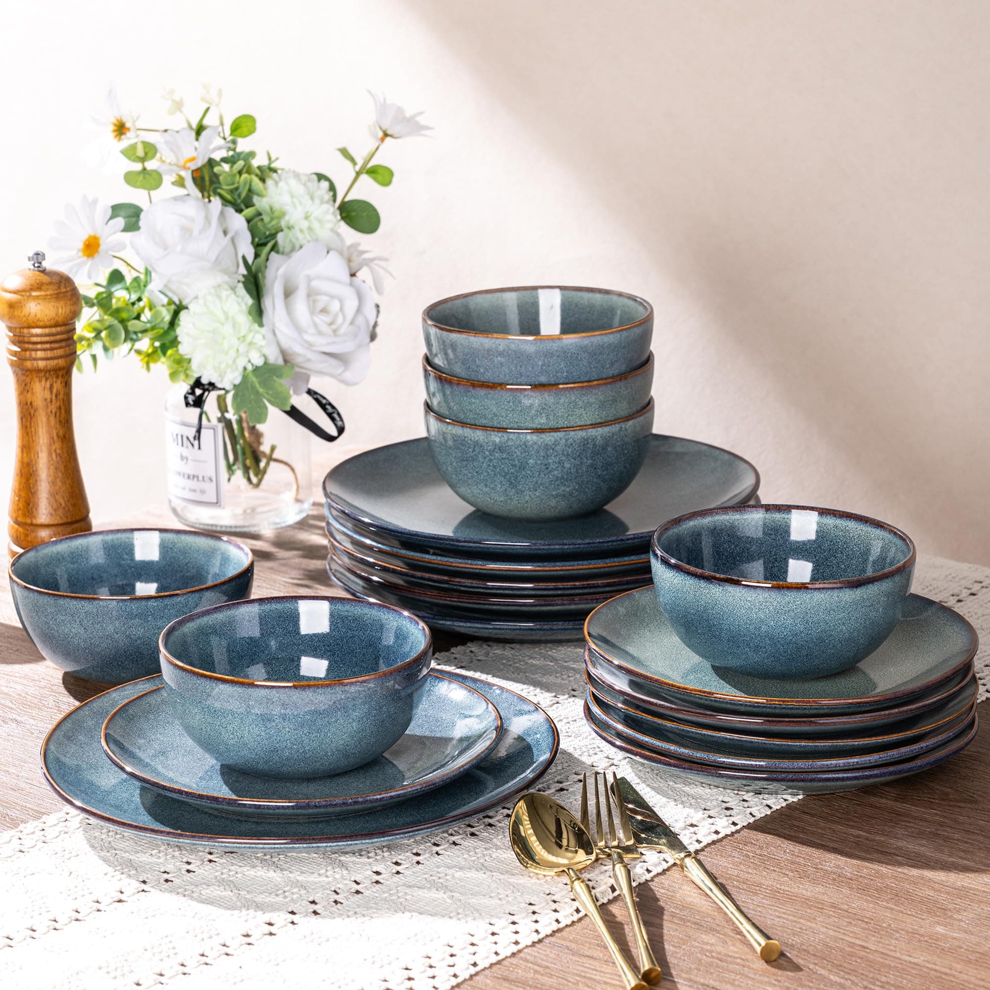 AmorArc Ceramic Dinnerware Sets for 6, 18 Pieces Handpainted Plates and Bowls Set, Scratch Resistant Stoneware Dishes Set, Dishwasher & Microwave Safe, Ceylon Blue
