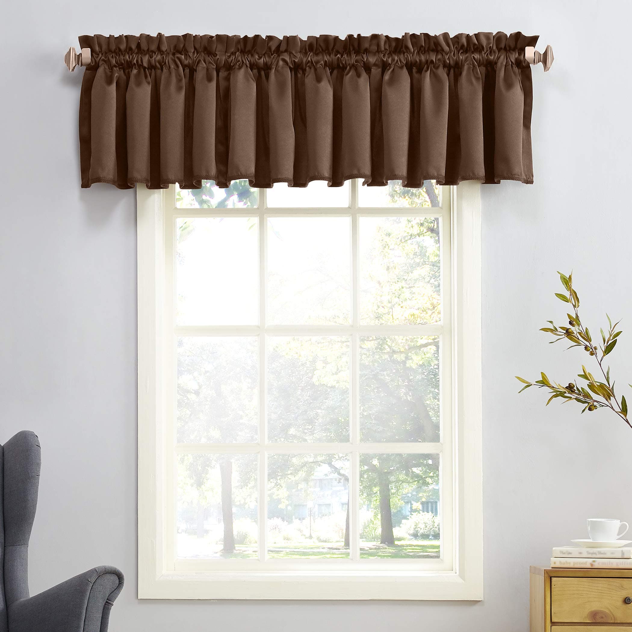 Sun Zero Barrow Energy Efficient Rod Pocket Curtain Single Valance