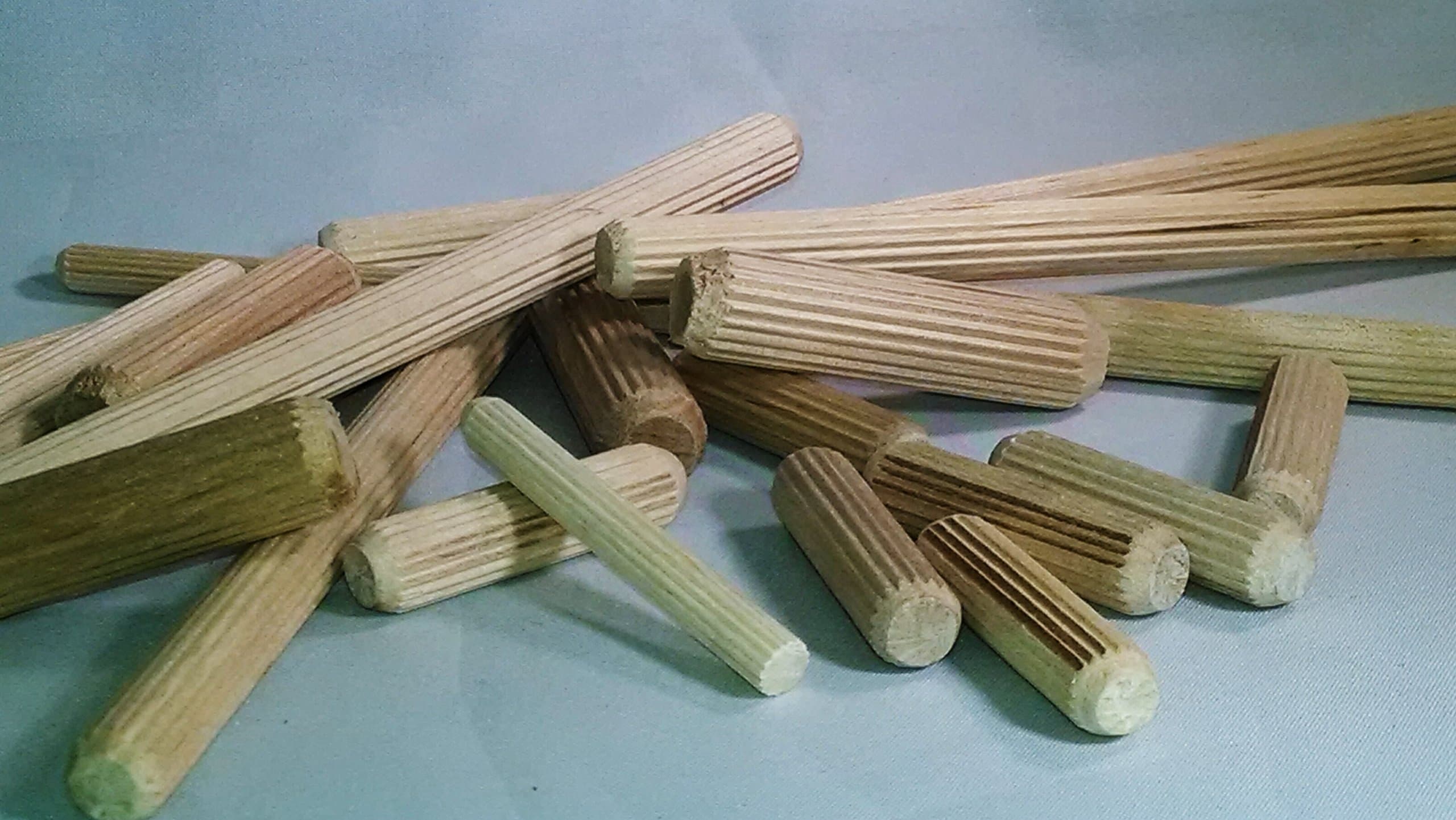 Dowl-it Glue Pins 5/8" x 4"