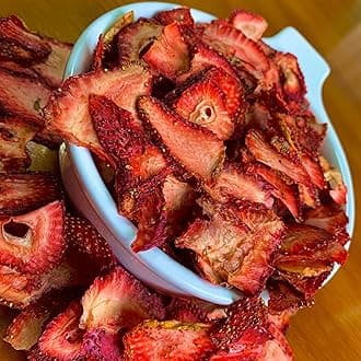 SENSAFRUIT-Dried Strawberry | 100% NATURAL | NO SUGAR ADDED, UNSULFURED | Gluten Free | Perfect snack for your family | Direct Producers | Wholesale | Slices | 2 Zipper bags x1.41 Oz (2.8 Oz)