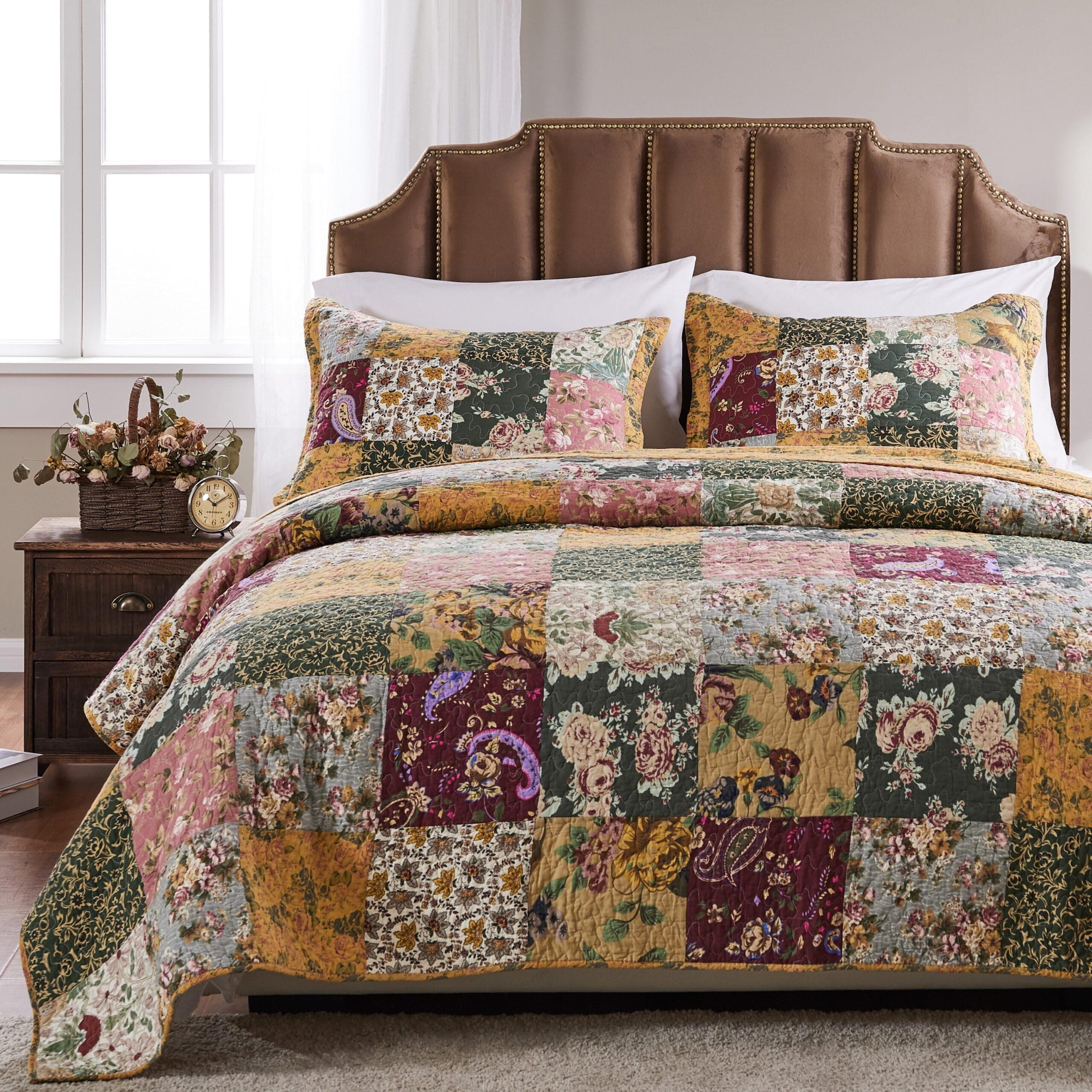 Greenland Home Antique Chic Authentic Patchwork Cotton Quilt Set, Natural, 3-Piece Full/Queen