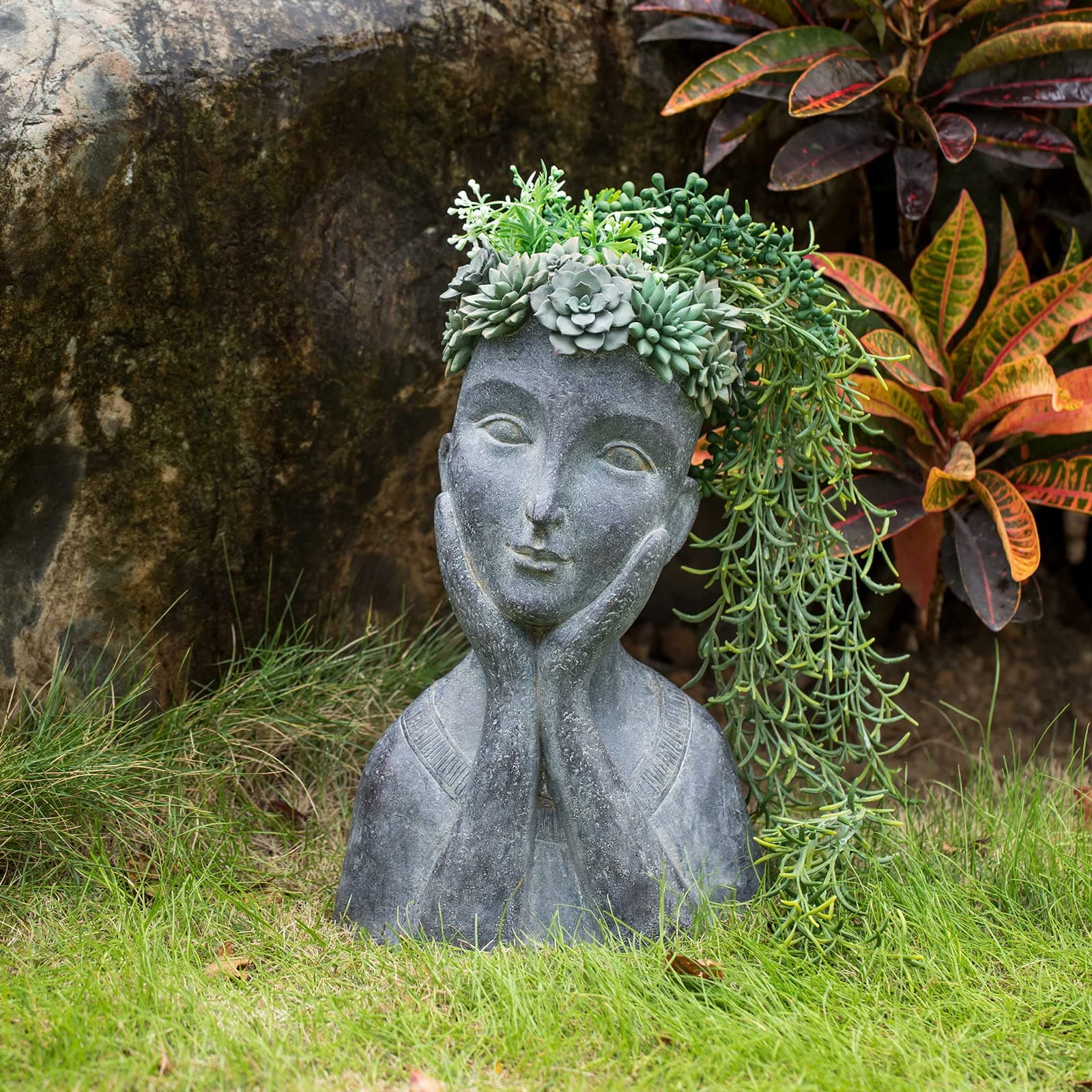 Newman House Studio Face Cactus Succulents Planter Pot - Indoor Outdoor Planter with Drainage Hole Garden Statues Cute Plants Pot Flower Pot Farmhouse Decor 11 * 8.5 * 16.5 inch