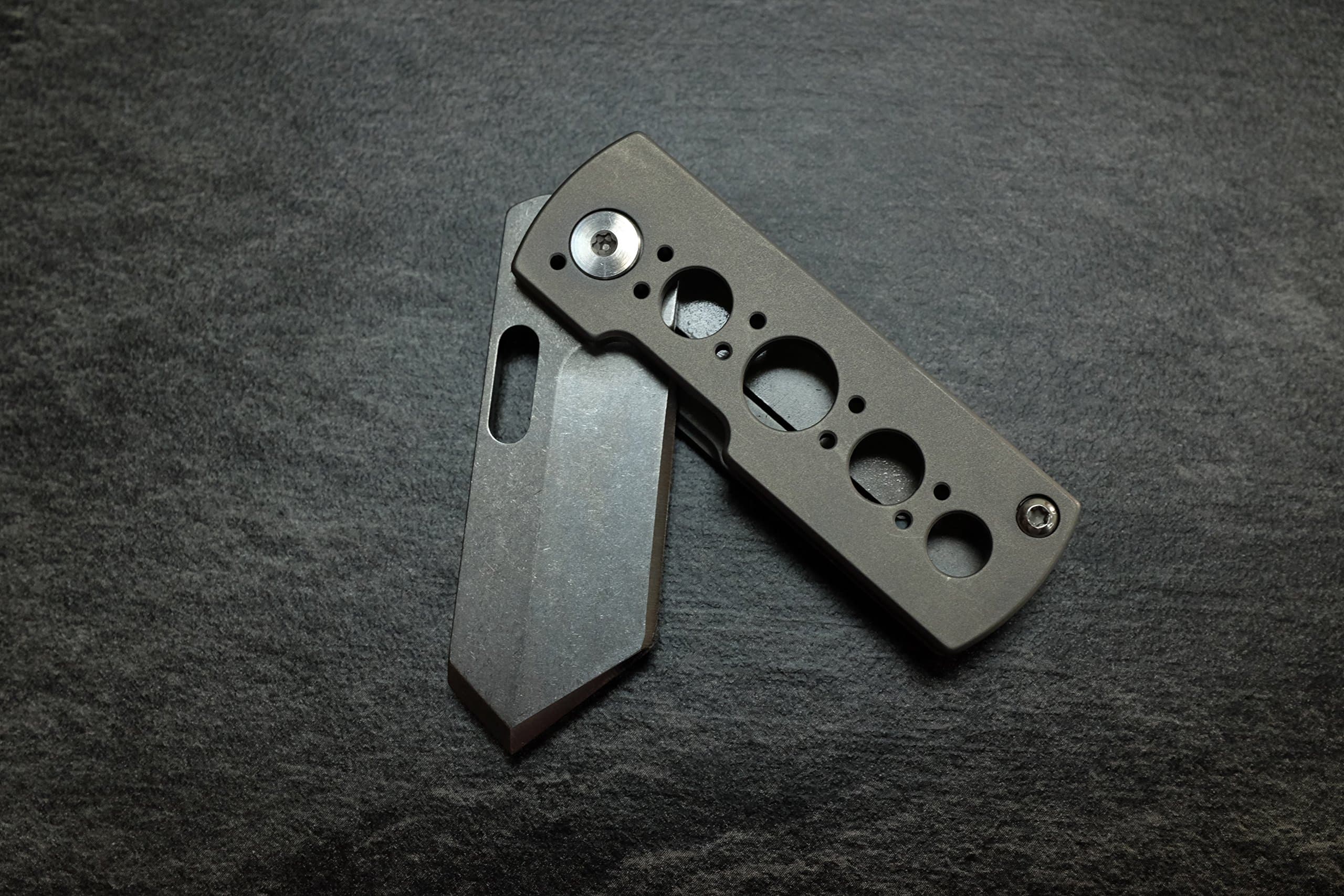Dart | Titanium Nano Blade, Micro Blade, Pocket Knife