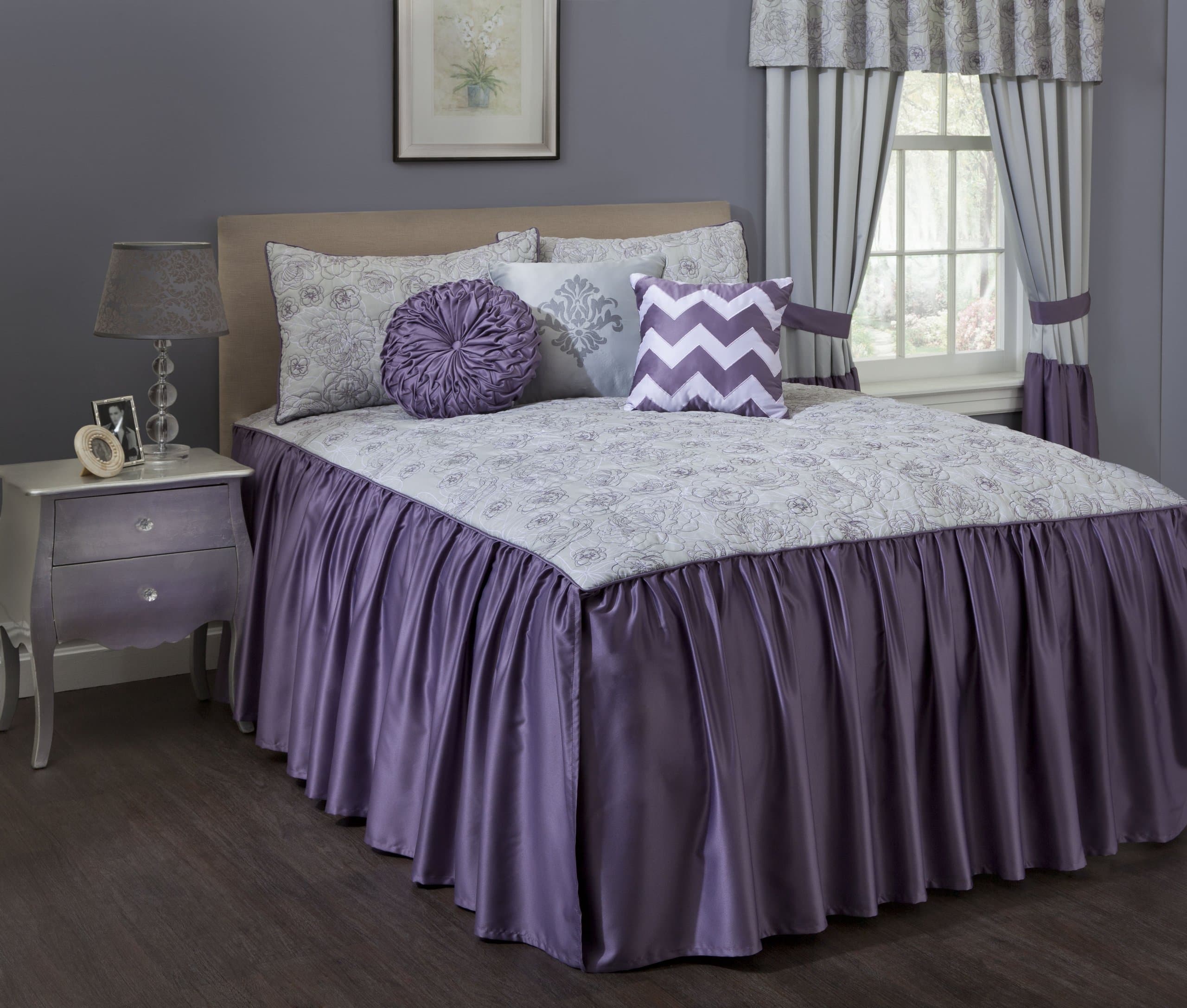 Present Living Home Sarabeth Bedspread, Twin
